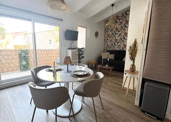 Village Naturiste A 5 Min, Terrasse & Piscine Διαμέρισμα *