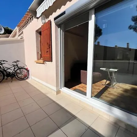 Lägenhet La Casa Solea Pinede T2 Eureka A 5min A Pied Du Village Naturiste